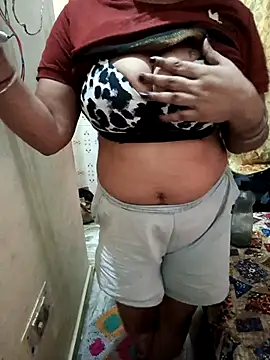 Snapshot of Soniya_444 chatting on April 30, 12:23 pm Soniya 444 online show from April 30, 12:23 pm