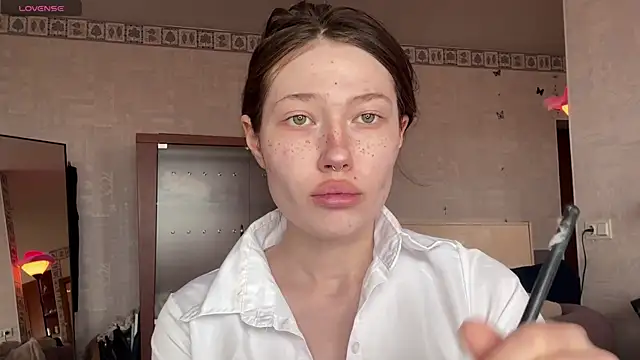 eva varnerr online show from April 18, 11:34 am