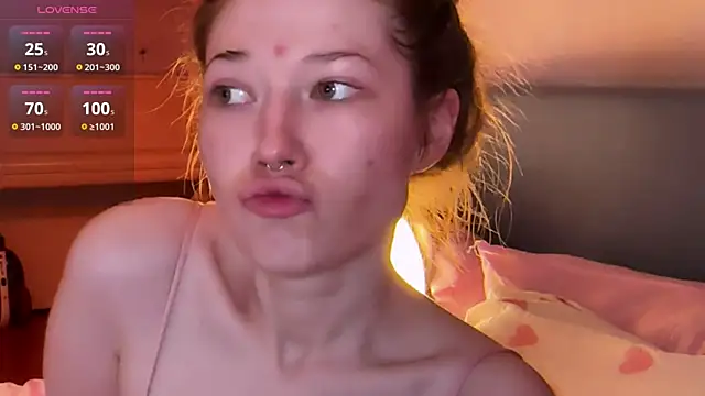 Snapshot of eva_varnerr chatting on July 4, 8:13 pm eva varnerr online show from July 4, 8:13 pm