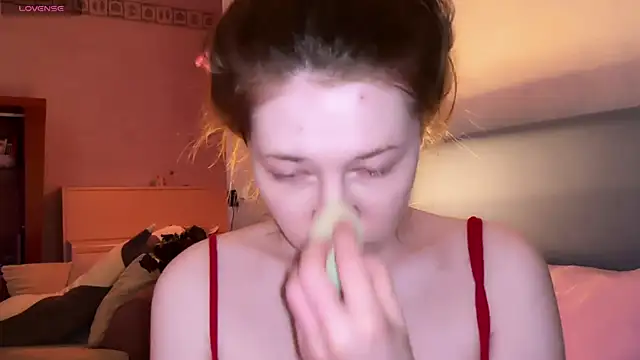 Snapshot of eva_varnerr chatting on June 4, 9:08 pm eva varnerr online show from June 4, 9:08 pm