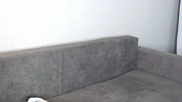 eva varnerr online show from March 1, 10:10 pm