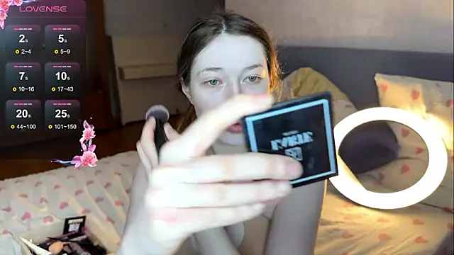 eva varnerr online show from February 3, 3:15 am