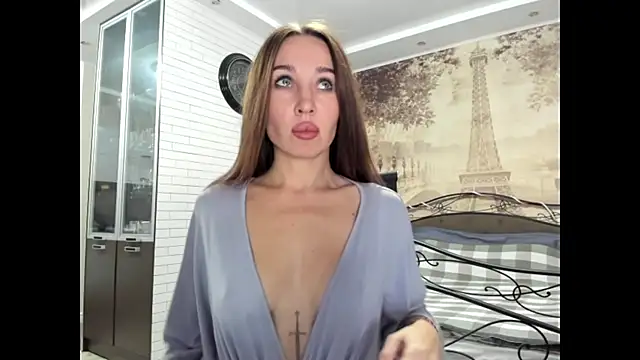 Snapshot of One_of_the_girls chatting on October 17, 5:37 pm One of the girls online show from October 17, 5:37 pm