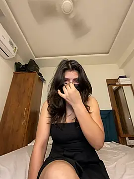 Snapshot of ahista chatting on June 28, 5:19 pm ahista online show from June 28, 5:19 pm