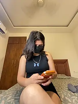 Snapshot of ahista chatting on June 9, 5:47 pm ahista online show from June 9, 5:47 pm