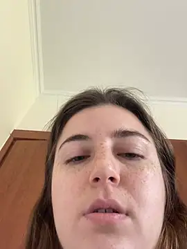 Snapshot of kate_nicepops765432 chatting on January 9, 11:14 am kate nicepops765432 online show from January 9, 11:14 am
