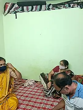 Snapshot of sivani_asha chatting on October 28, 9:08 am sivani asha online show from October 28, 9:08 am