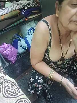 Snapshot of sivani_asha chatting on March 15, 5:04 pm sivani asha online show from March 15, 5:04 pm