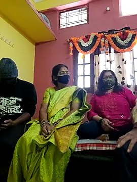 Snapshot of sivani_asha chatting on November 16, 6:07 am sivani asha online show from November 16, 6:07 am