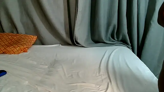 EROTIC BARBIE28 online show from April 10, 4:19 am