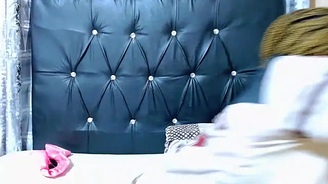 EROTIC BARBIE28 online show from May 31, 5:51 pm