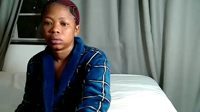 EROTIC BARBIE28 online show from April 15, 4:18 am