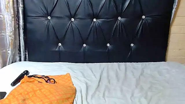 Snapshot of EROTIC_BARBIE28 chatting on July 13, 6:51 pm EROTIC BARBIE28 online show from July 13, 6:51 pm
