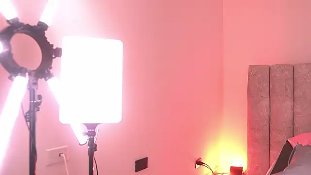 sam lewins online show from November 7, 7:18 pm