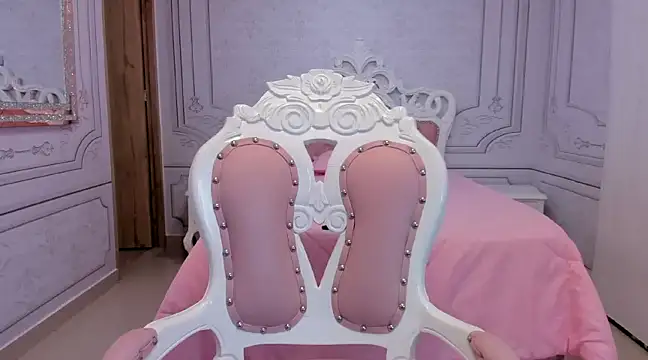 Daphne Fox  online show from March 9, 2:50 am