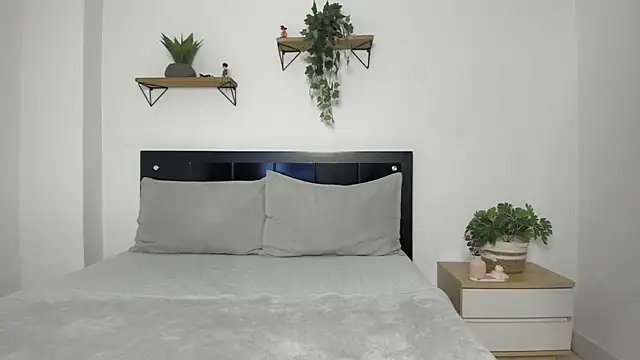 naughty 1girl online show from March 11, 11:58 pm