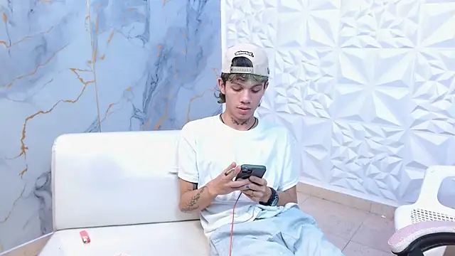 andy dan18 online show from April 4, 8:04 pm