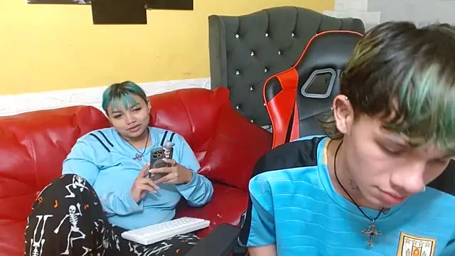 andy dan18 online show from March 6, 6:36 pm