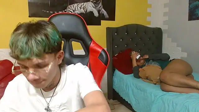 andy dan18 online show from February 21, 7:27 pm