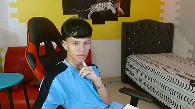 andy dan18 online show from November 4, 2:10 pm