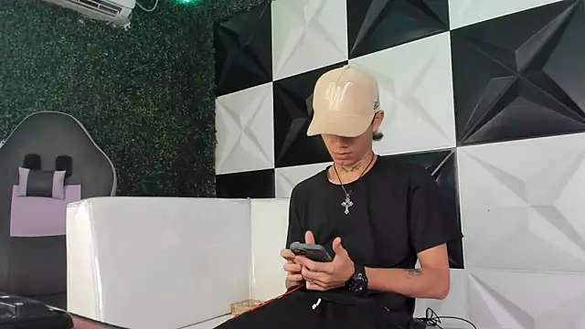 andy dan18 online show from March 26, 8:51 pm