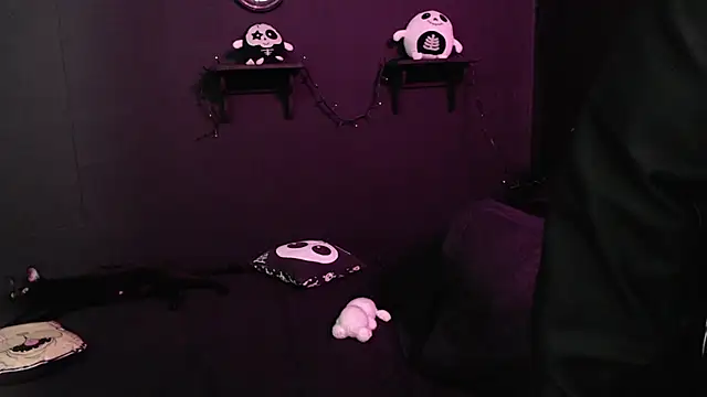 rousstattoo online show from October 3, 11:39 pm