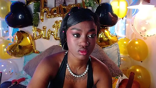 Snapshot of nikkystorm1_ chatting on July 21, 3:57 pm nikkystorm1 online show from July 21, 3:57 pm