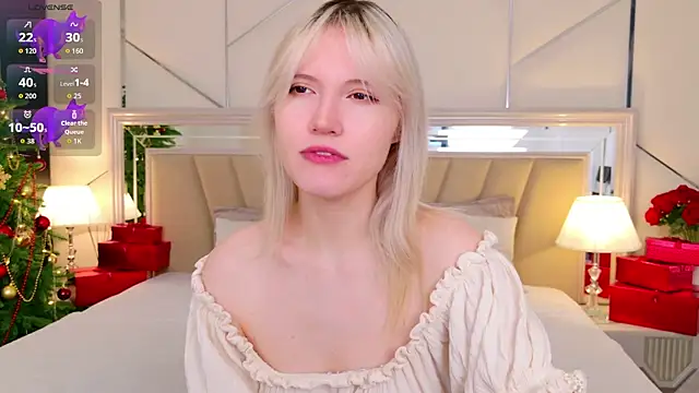 NellieLoyns online show from December 1, 5:14 pm