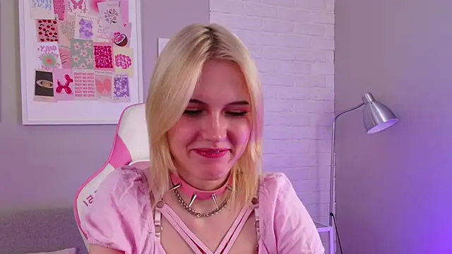 NellieLoyns online show from March 14, 11:22 pm