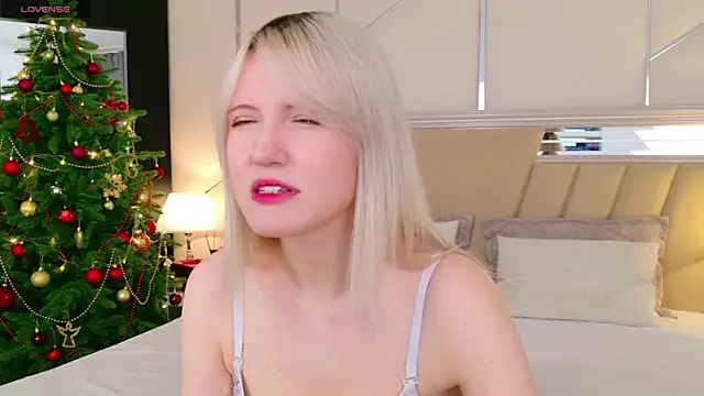 NellieLoyns online show from November 30, 5:14 pm