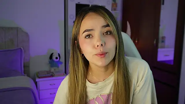 Hannah-Rose online show from December 2, 1:17 am