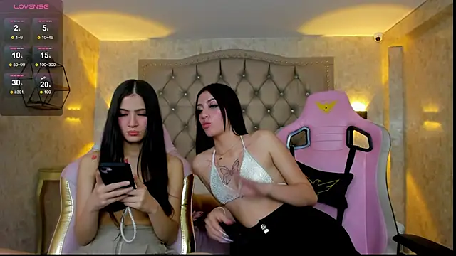 Snapshot of nairea_angels chatting on March 15, 9:09 am nairea angels online show from March 15, 9:09 am