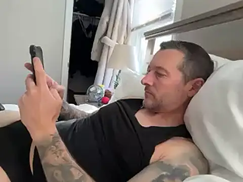 Snapshot of moon-boy chatting on November 6, 6:12 pm moon-boy online show from November 6, 6:12 pm