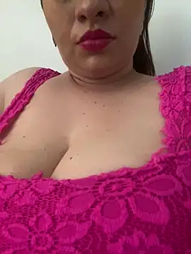 MommyHelpsmee online show from May 11, 1:45 pm