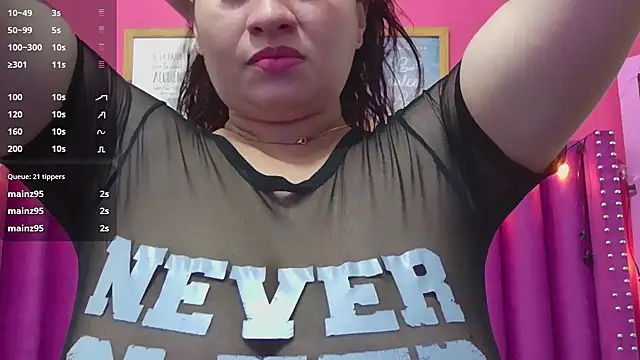 Snapshot of MommyHelpsmee chatting on February 26, 3:35 am MommyHelpsmee online show from February 26, 3:35 am