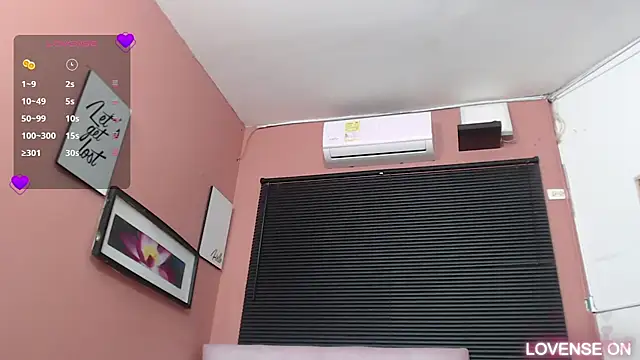 Snapshot of MommyHelpsmee chatting on March 8, 7:42 pm MommyHelpsmee online show from March 8, 7:42 pm