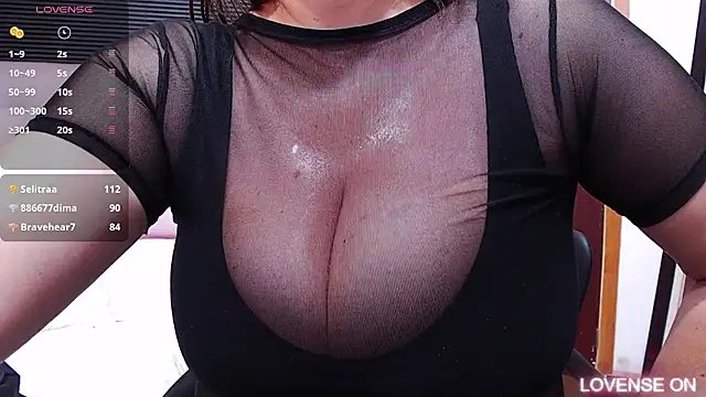 Snapshot of MommyHelpsmee chatting on March 18, 1:57 am MommyHelpsmee online show from March 18, 1:57 am