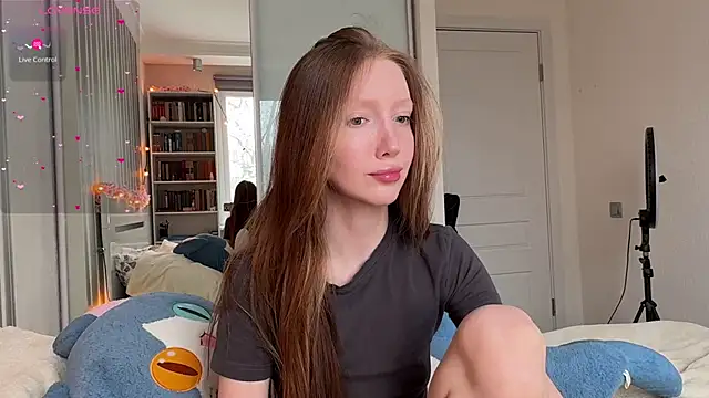 Awwwrora online show from April 12, 11:24 am