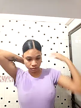 GysellHanson online show from April 7, 9:44 am