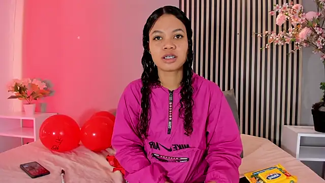 GysellHanson online show from February 10, 11:42 am