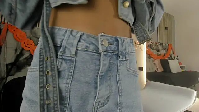 GysellHanson online show from October 23, 11:31 am