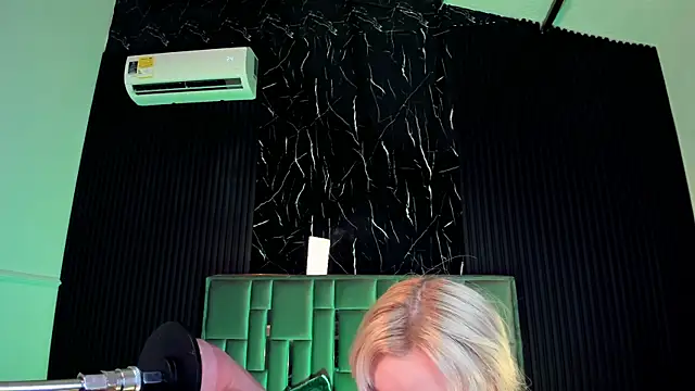 LolaAngellx online show from September 23, 8:38 pm