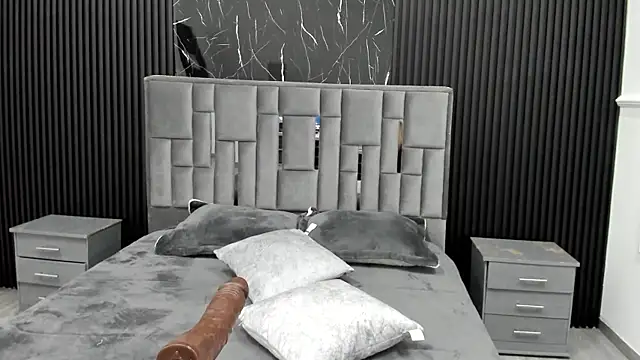 LolaAngellx online show from November 8, 7:50 pm