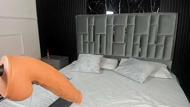 LolaAngellx online show from October 25, 8:09 pm