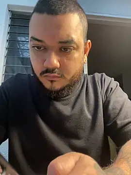 El Titan1998 online show from November 30, 12:28 pm