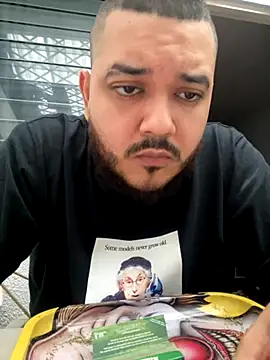 El Titan1998 online show from November 27, 9:26 pm