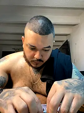 El Titan1998 online show from September 18, 11:02 am