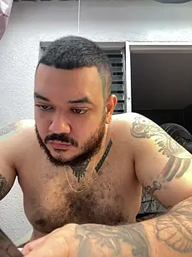 El Titan1998 online show from February 26, 12:16 pm