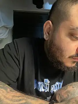 El Titan1998 online show from February 9, 11:58 pm