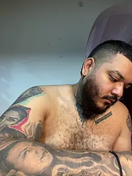 El Titan1998 online show from March 4, 12:46 pm